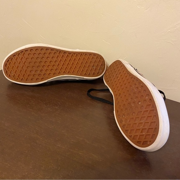 Boys VANS Era Plaid Checkerboard Youth Shoe Size 4Y Red/Black/White - Picture 7 of 11